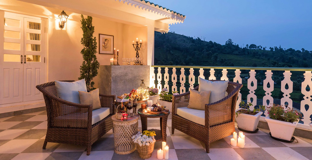 Albany Cottage - Terrace with bar nook